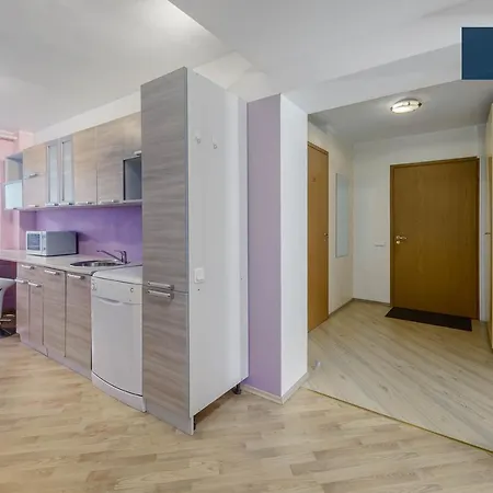 Central 3Br & 4Br Stays Tallinn Exterior photo