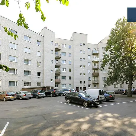 Central 3Br & 4Br Stays Tallinn Exterior photo