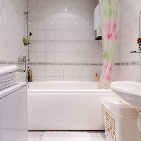 Central 3Br & 4Br Stays Tallinn Exterior photo