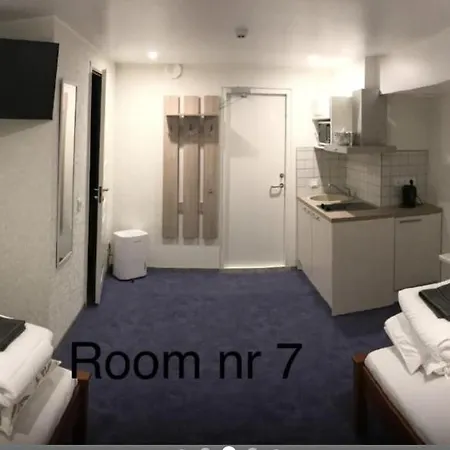 Central 3Br & 4Br Stays Tallinn Exterior photo